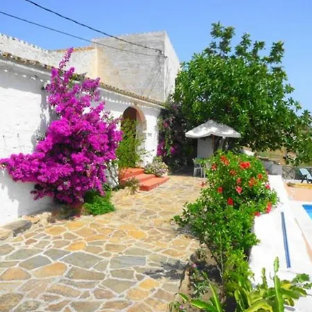 Bellamirada Villa