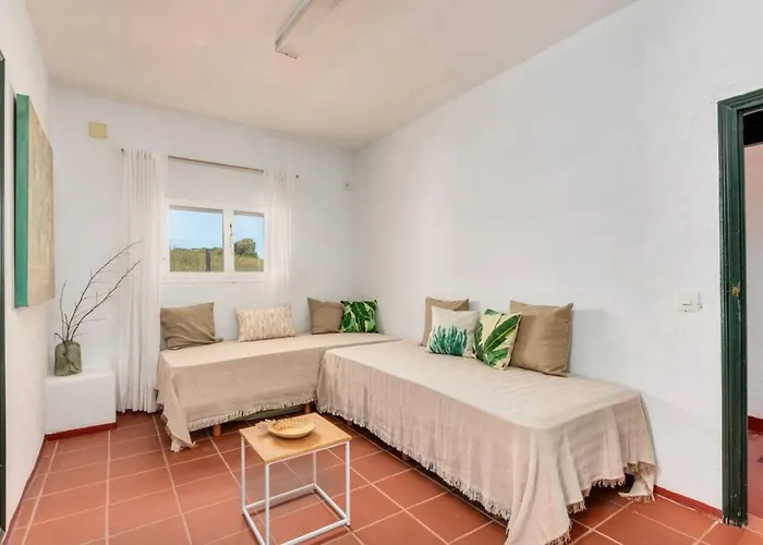 Bellamirada فيلة إيز ميركاذال